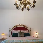 Charming Clérigos Studio